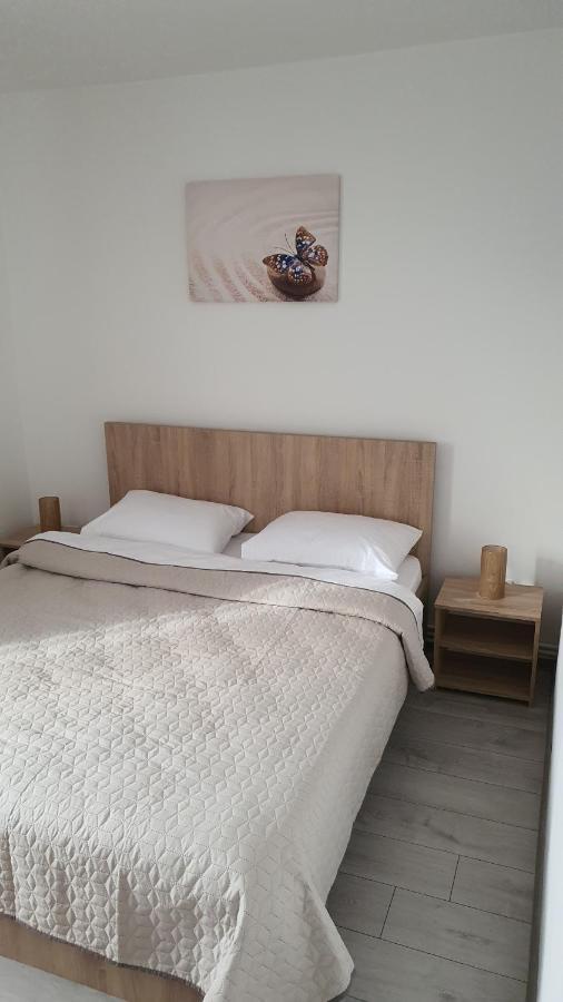 Fim Apartament Apartment ฮูเนโดอารา ภายนอก รูปภาพ